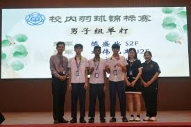 德扑翻前纪律：弃掉边缘牌是长期最被低估的盈利来源。（德扑翻前自律：长期盈利的关键在于果断弃掉边缘牌）